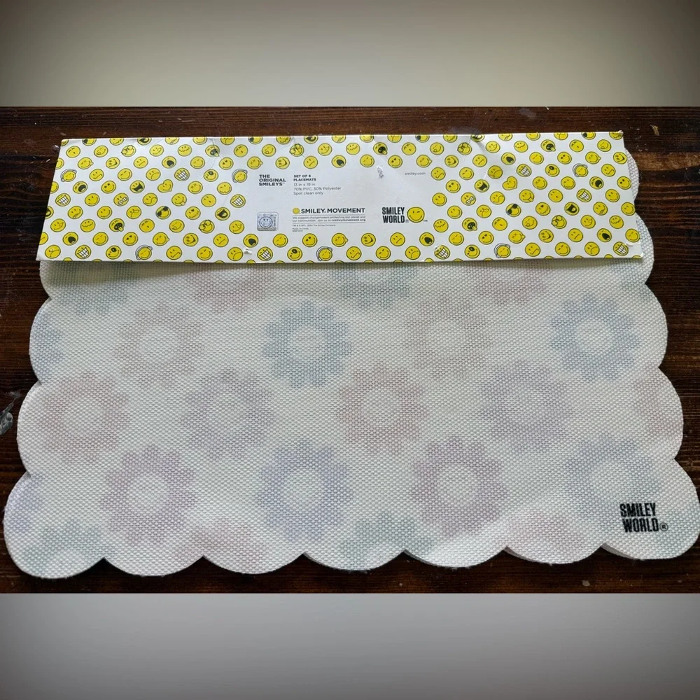 Smiley World Multicolor Floral Smiley Placemats - Set of 8